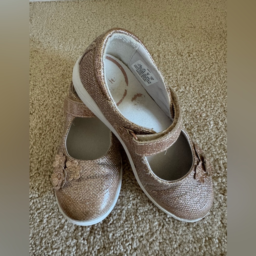 Stride Rite Glittery Gold Dress Shoes